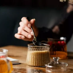 Cukiernica z pokrywą VIALLI DESIGN MIA 250 ml szklana