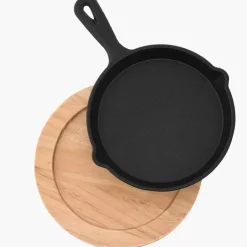 Patelnia z podstawką DUKA MUSN 14 cm żeliwna
