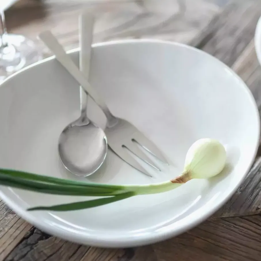 Talerz głęboki DUKA TIME 22 cm biały porcelana